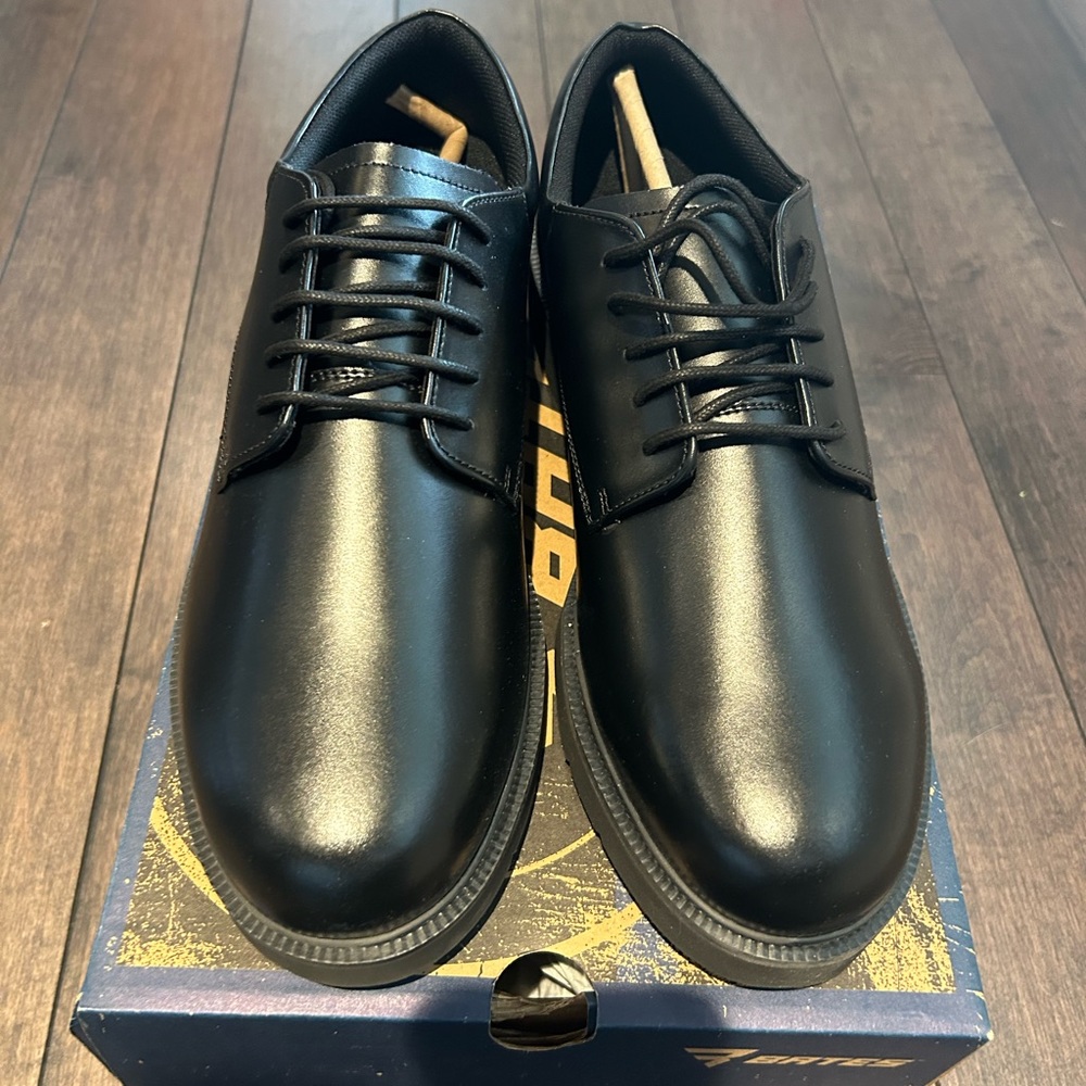Bates high shine Oxford size 11.5 new in box